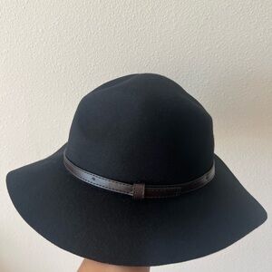 women elegance black Hat 100% wool with leather band trim